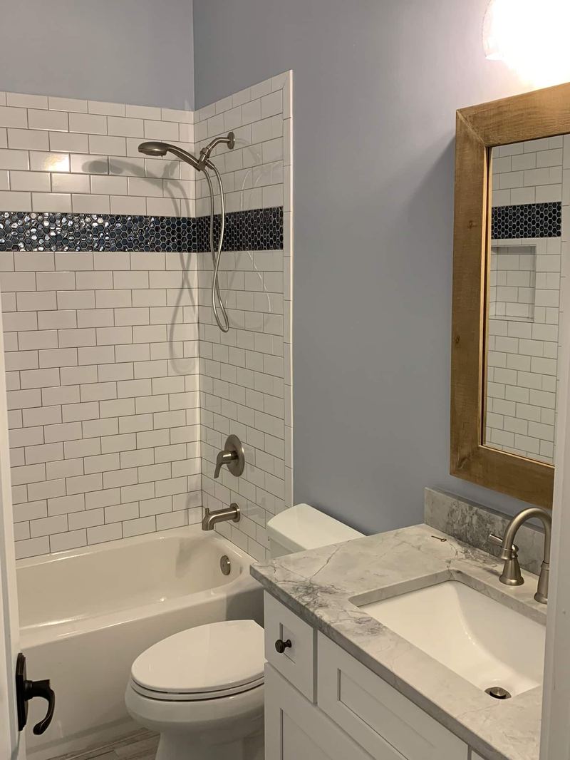 Hall bath with subway tile